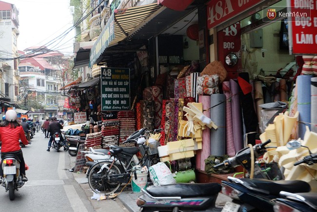 Sau S&agrave;i G&ograve;n, H&agrave; Nội ra qu&acirc;n gi&agrave;nh lại vỉa h&egrave; cho người đi bộ - Ảnh 15.