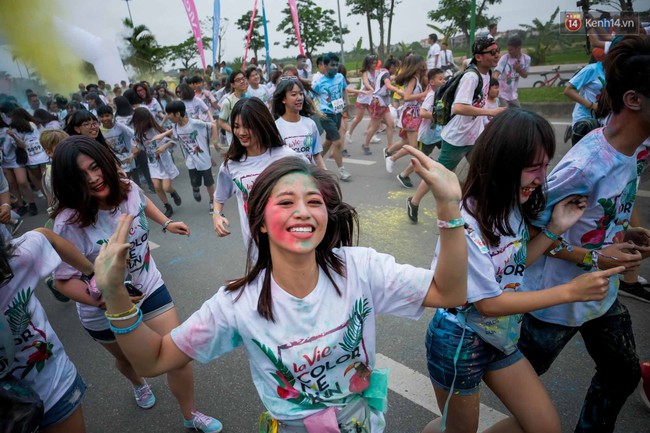 Những khoảnh khắc chứng minh đi Color Me Run lúc nào cũng vui và được quẩy hết mình! - Ảnh 7.