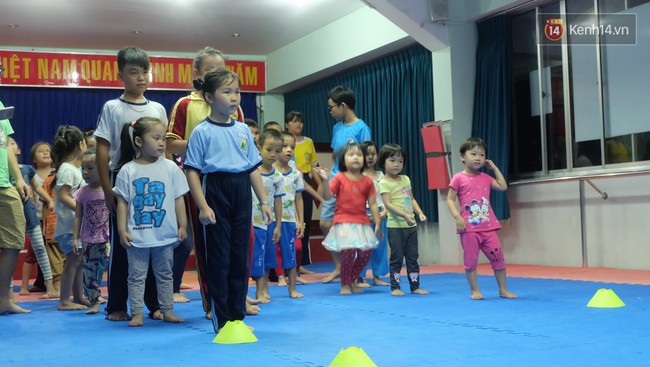 Nữ cascadeur xinh đẹp tình nguyện dạy võ tự vệ miễn phí cho trẻ em ở Sài Gòn - Ảnh 4.