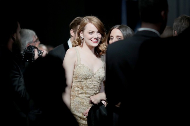 Đã thắng Oscar lại đẹp hết phần người khác, Emma Stone chính là nữ thần của đêm trao giải! - Ảnh 7.