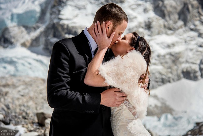 Sau 3 tuần leo núi, cặp đôi kết hôn trên đỉnh Everest và những bức ảnh cưới của họ thật tuyệt - Ảnh 7.
