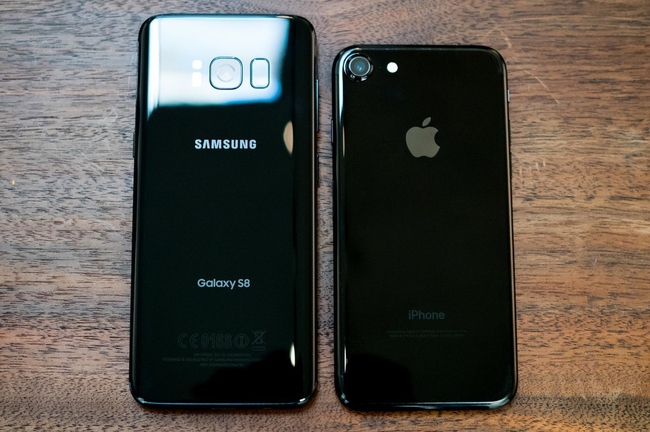 Đừng chờ iPhone 8 nữa, chỉ l&iacute; do n&agrave;y l&agrave; đủ khiến bạn mua ngay Galaxy S8 - Ảnh 1.