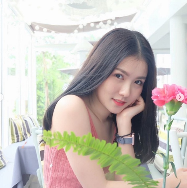 B&acirc;y giờ đến cả nữ điều dưỡng trong bệnh viện cũng qu&aacute; xinh! - Ảnh 1.