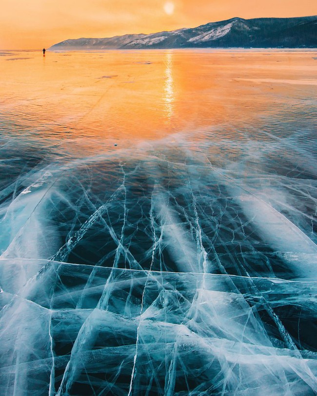 Ngắm nhìn hồ băng đẹp như cổ tích ở miền nam nước Nga - Ảnh 9.