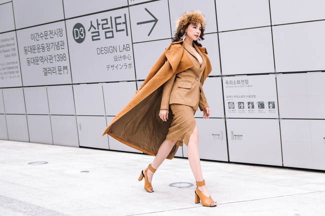 Seoul Fashion Week: Phí Phương Anh chơi lớn với set đồ Chanel đến 400 triệu đồng! - Ảnh 13.