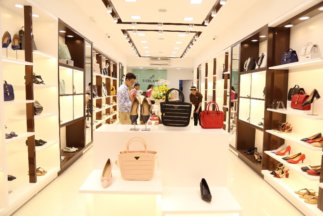 Chọn một đôi giày phù hợp để tự tin trên con đường chính mình - Ảnh 3. Chọn một đôi giày phù hợp để tự tin trên con đường chính mình - Ảnh 3.