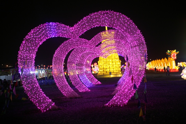 Giant Latern Festival: Lễ hội đèn lồng ngập tràn ánh sáng cho bạn trẻ check-in những ngày gần Tết! - Ảnh 13.