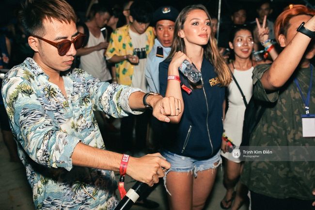 Đợi m&atilde;i cũng đến l&uacute;c Celine Farach khoe giọng h&aacute;t v&agrave; vũ đạo bốc lửa! - Ảnh 15.