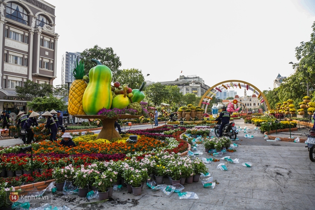 Ngắm nhìn những tiểu cảnh xinh xắn đang được trang trí tại đường hoa Nguyễn Huệ trước ngày khai mạc - Ảnh 10.