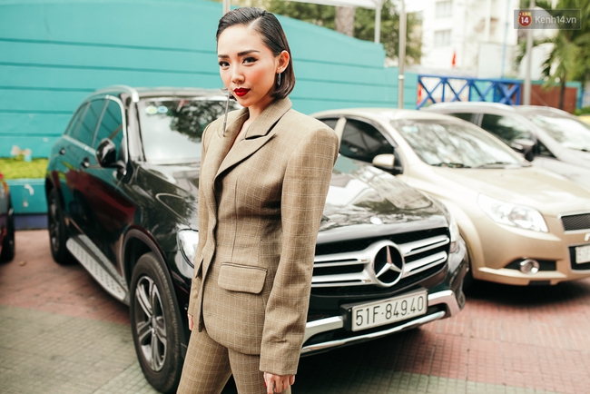 Đ&ocirc;ng Nhi đơn giản nhưng cực chất, tự l&aacute;i si&ecirc;u xe 13 tỷ đến ghi h&igrave;nh The Voice - Ảnh 16.