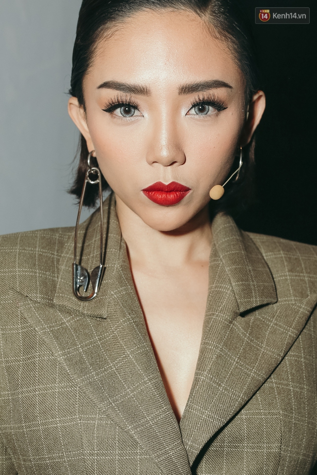 Đ&ocirc;ng Nhi đơn giản nhưng cực chất, tự l&aacute;i si&ecirc;u xe 13 tỷ đến ghi h&igrave;nh The Voice - Ảnh 18.
