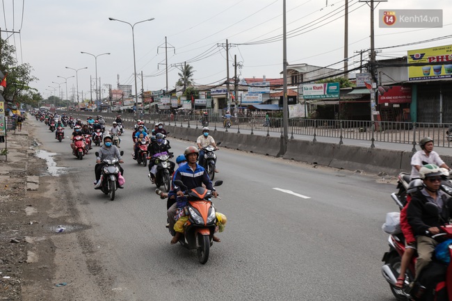 Đường phố Sài Gòn vẫn thông thoáng trong ngày người dân trở lại sau kỳ nghỉ Tết - Ảnh 5.