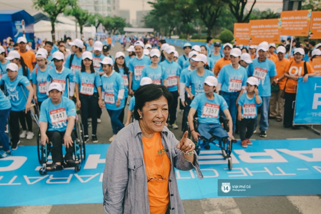 Bộ ảnh xúc động về nghị lực của những người khuyết tật trên đường chạy 5km ở Sài Gòn - Ảnh 2.