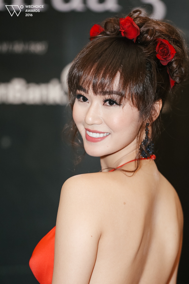 Hoa hậu Kỳ Duy&ecirc;n & Ch&acirc;u B&ugrave;i dẫn đầu Top mỹ nh&acirc;n trang điểm đẹp nhất tại WeChoice Awards 2016 - Ảnh 17.