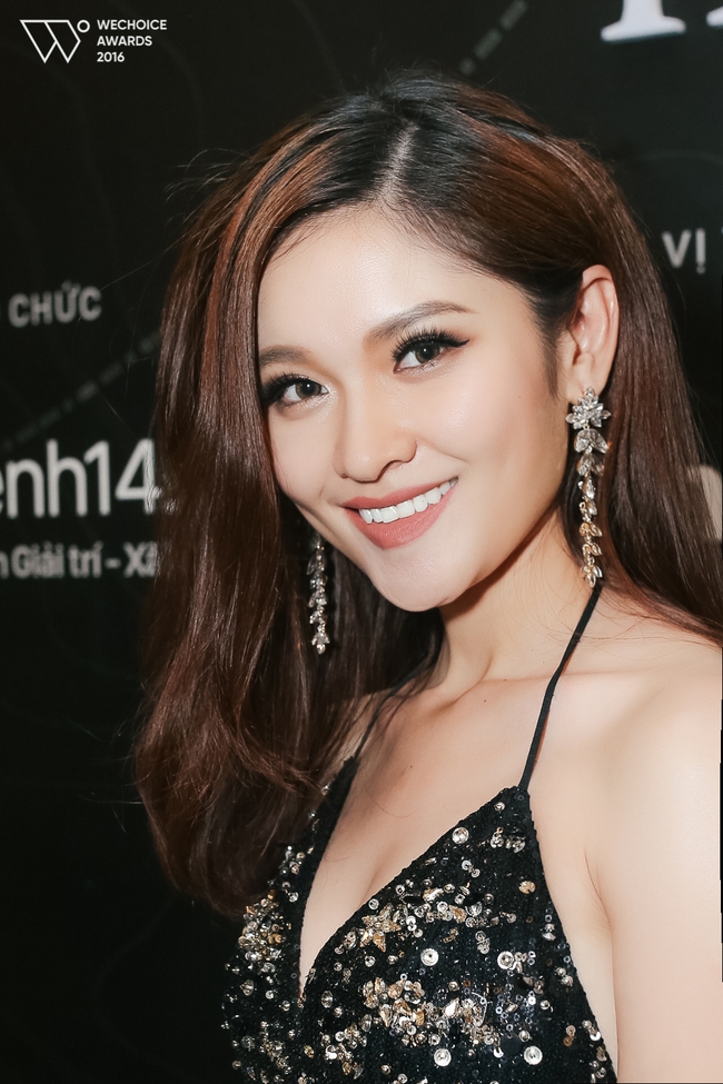 Hoa hậu Kỳ Duy&ecirc;n & Ch&acirc;u B&ugrave;i dẫn đầu Top mỹ nh&acirc;n trang điểm đẹp nhất tại WeChoice Awards 2016 - Ảnh 15.