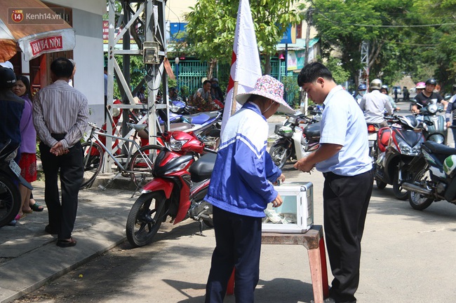 Ch&ugrave;m ảnh: Hiện trường vụ ch&aacute;y khiến 3 người chết thảm ở Đ&agrave; Nẵng - Ảnh 17.