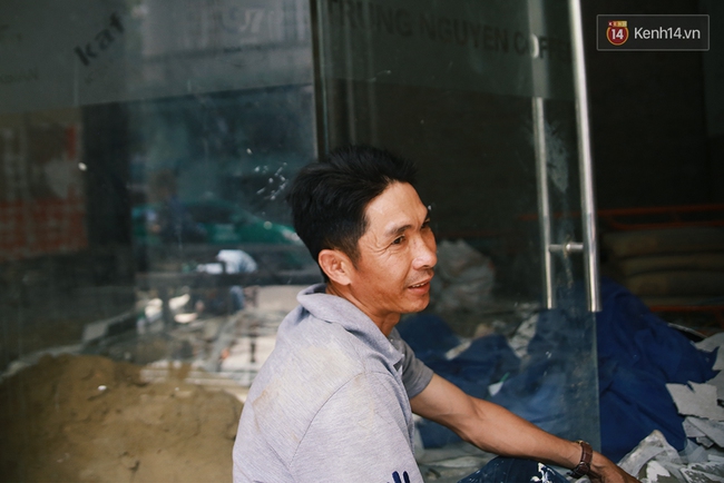 Clip người lao động nghèo tâm tình dưới chảo lửa Sài Gòn: Nắng mệt mỏi, nắng mệt đuối luôn á! - Ảnh 7.