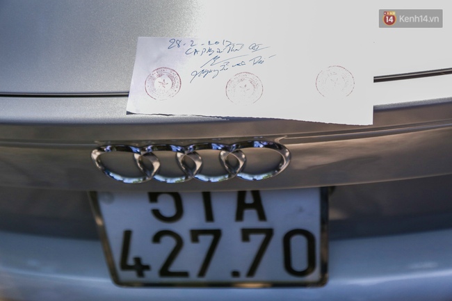 &Ocirc; t&ocirc; Audi của hoa hậu Thu Ho&agrave;i bị ni&ecirc;m phong đưa về phường do lấn chiếm vỉa h&egrave; S&agrave;i G&ograve;n - Ảnh 3.