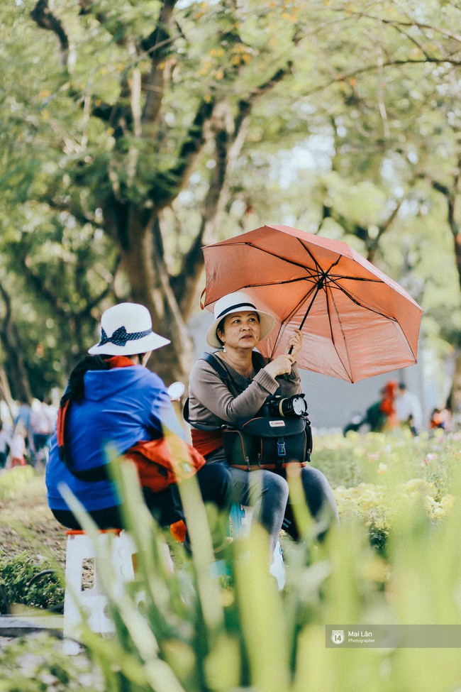 Chưa kịp cảm nhận cái lạnh mùa xuân, thời tiết Hà Nội đã nắng nóng như vào hè - Ảnh 5.