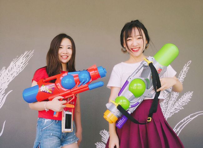 Ngắm mãi không hết trai xinh gái đẹp tại lễ hội té nước Songkran ở Bangkok! - Ảnh 10.