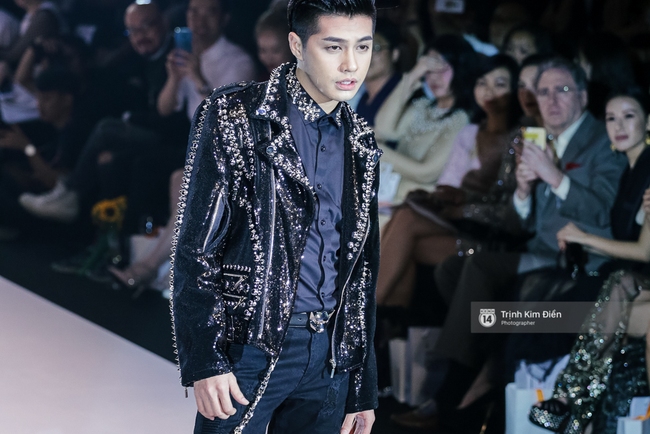 Noo Phước Thịnh catwalk - nhân tố bí ẩn của VIFW ngày 1 khiến cả khán phòng ố á - Ảnh 5.