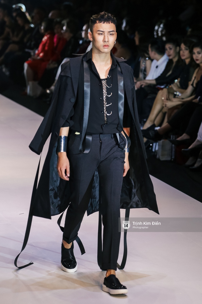 Noo Phước Thịnh catwalk - nhân tố bí ẩn của VIFW ngày 1 khiến cả khán phòng ố á - Ảnh 9.