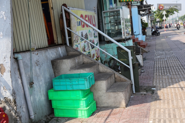 H&agrave;ng loạt bậc tam cấp si&ecirc;u khủng cướp vỉa h&egrave; tr&ecirc;n đại lộ đẹp nhất S&agrave;i G&ograve;n - Ảnh 10.