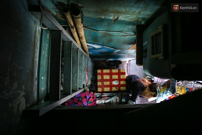 Cảnh sống ngột ngạt của hai mẹ con trong ngôi nhà 1m2 ở Sài Gòn, không nhà vệ sinh và nước sinh hoạt - Ảnh 14.