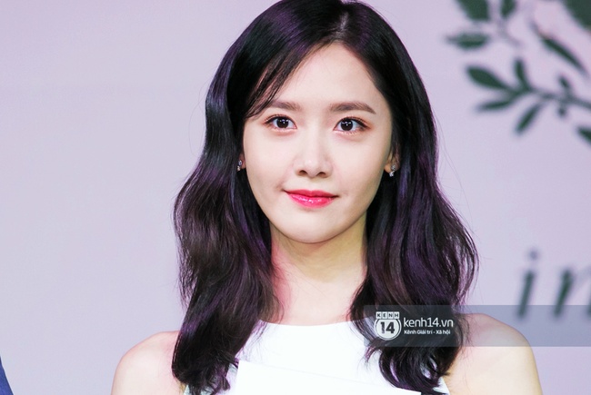 Cận cảnh nhan sắc không tì vết và biểu cảm siêu đáng yêu của Yoona (SNSD) - Ảnh 1.