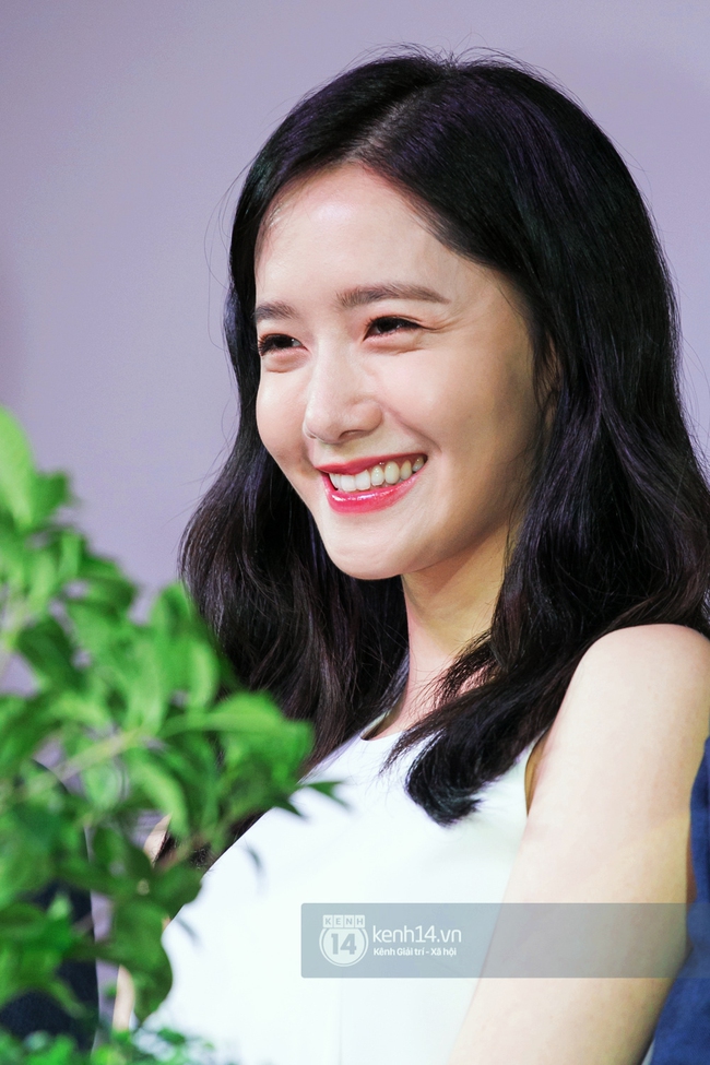 Cận cảnh nhan sắc không tì vết và biểu cảm siêu đáng yêu của Yoona (SNSD) - Ảnh 8.