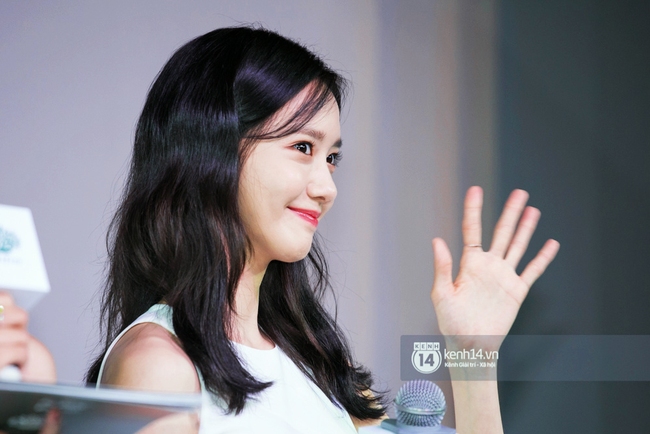 Cận cảnh nhan sắc không tì vết và biểu cảm siêu đáng yêu của Yoona (SNSD) - Ảnh 5.