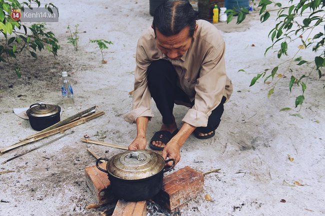 Anh tâm thần suốt 40 năm dạy chữ cho… em gái bị điên - Ảnh 6.