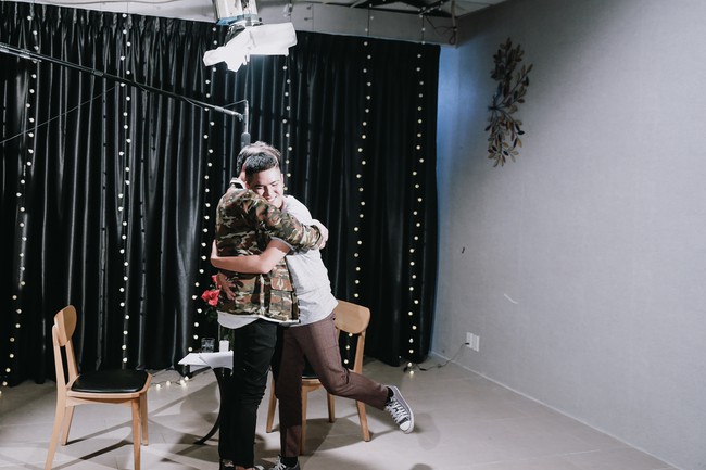 Loving Strangers: Các bạn trẻ đã trải nghi&ecirc;̣m h&agrave;nh tr&igrave;nh cảm x&uacute;c cùng một người lạ như th&ecirc;́ nào? - Ảnh 10.