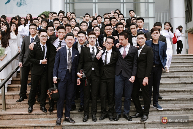 Ai cũng chờ đến h&ocirc;m nay để được ngắm con g&aacute;i trường Ams xinh ngất với &aacute;o d&agrave;i! - Ảnh 15.