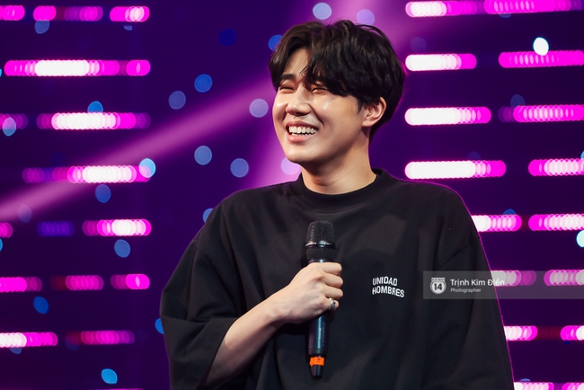 Đầm đ&igrave;a mồ h&ocirc;i nhưng INFINITE vẫn đẹp kh&ocirc;ng t&igrave; vết tại buổi tập show ở Việt Nam! - Ảnh 8.