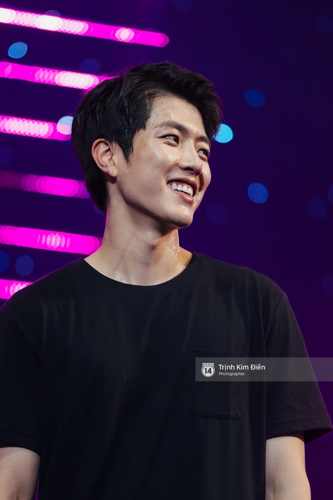 Đầm đ&igrave;a mồ h&ocirc;i nhưng INFINITE vẫn đẹp kh&ocirc;ng t&igrave; vết tại buổi tập show ở Việt Nam! - Ảnh 20.