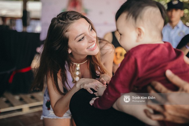 Celine Farach xinh đẹp v&agrave; th&acirc;n thiện hết sức trước fan meeting tổ chức ở Vũng T&agrave;u - Ảnh 7.