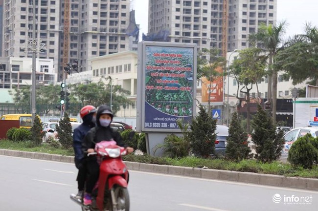 Lỗi ch&iacute;nh tả &ldquo;ng&acirc;y ng&ocirc;&rdquo; nằm hi&ecirc;n ngang giữa đường ở quận Nam Từ Li&ecirc;m - Ảnh 8.