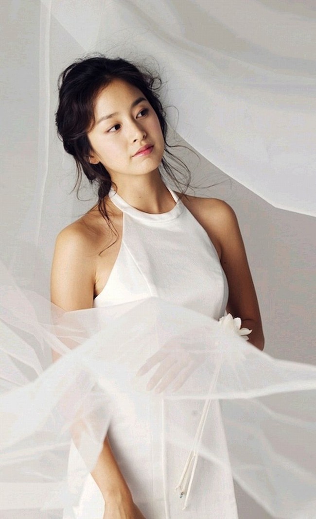 Trước ngày lên xe hoa, netizen truyền tay loạt ảnh Kim Tae Hee mặc váy cưới đẹp như nữ thần - Ảnh 5.