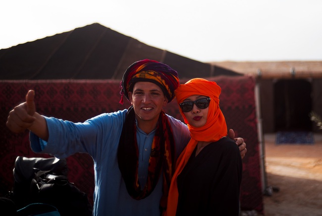 Suboi th&iacute;ch th&uacute; trải nghiệm v&ugrave;ng sa mạc khắc nghiệt Sahara - Ảnh 1.