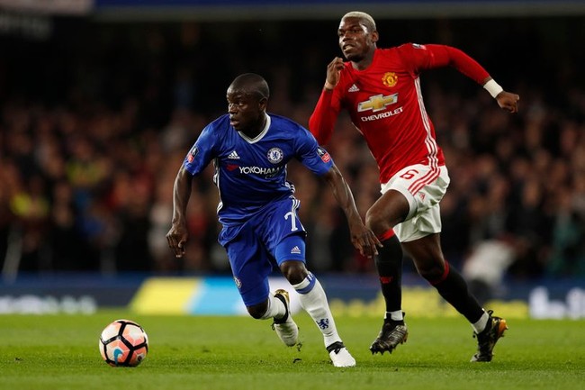 Phớt lờ Kante, Mourinho khen Pogba chơi hay nhất trận - Ảnh 2.