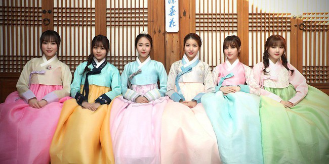 Mặc trang phục Hanbok, dàn sao Kbiz gửi lời chúc mừng năm mới đến fan hâm mộ - Ảnh 2.