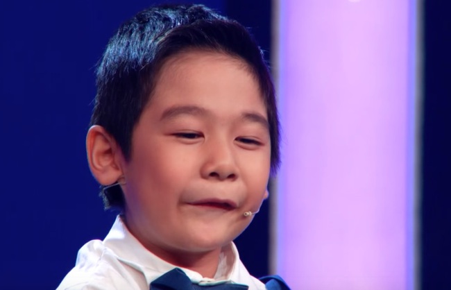 Kh&ocirc;ng cần m&aacute;y t&iacute;nh, cậu b&eacute; 6 tuổi t&iacute;nh nhẩm đ&aacute;p &aacute;n ph&eacute;p cộng h&agrave;ng chục ngh&igrave;n trong v&agrave;i gi&acirc;y - Ảnh 3.