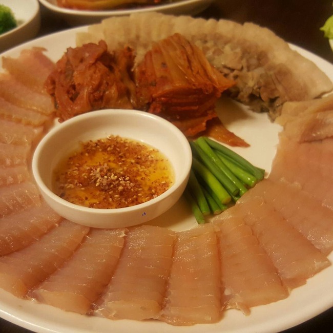 Nhìn những món ăn nổi tiếng Hàn Quốc này, đảm bảo rất nhiều người muốn... bỏ chạy - Ảnh 9.