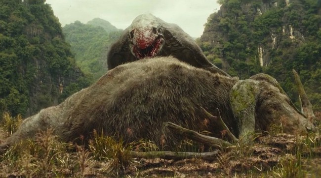 Dẫn đầu phòng vé cuối tuần, nhưng “Kong: Skull Island” còn khuya mới phá được thành tích của Godzilla - Ảnh 4.