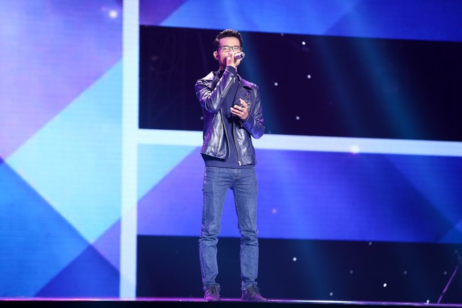 Xuất hiện ch&agrave;ng trai h&aacute;t giọng nữ g&acirc;y n&aacute;o loạn tại The Voice - Ảnh 17.