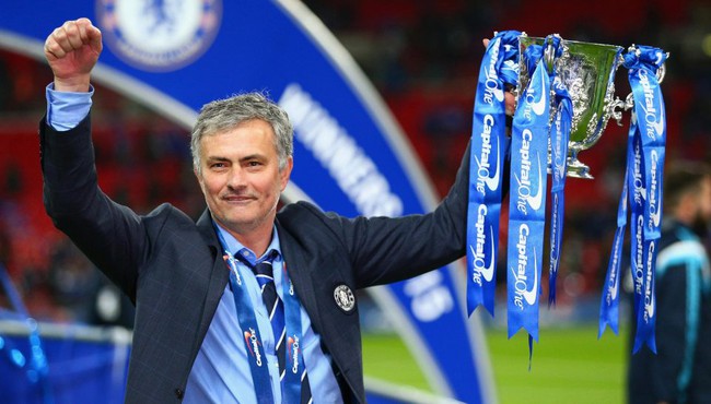 Mourinho là nạn nhân đầu tiên của lời nguyền vô địch League Cup - Ảnh 1.