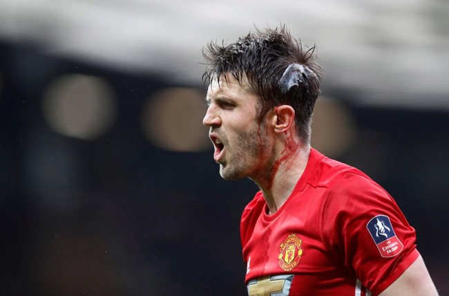 Mourinho quyết định tương lai 11 cầu thủ Man Utd h&egrave; n&agrave;y - Ảnh 2.