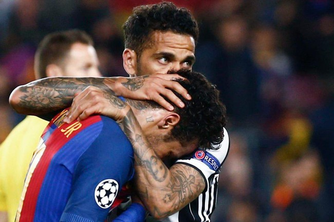 Neymar khóc như mưa, có thể rời Barca đến Man Utd - Ảnh 2.