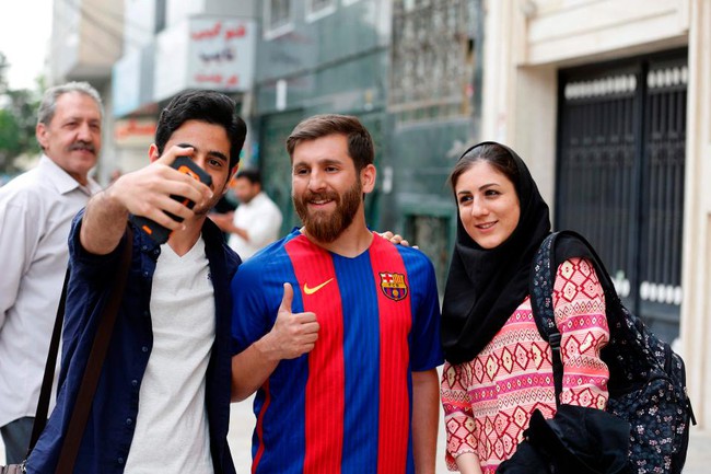 Sinh viên người Iran bị cảnh sát bắt giữ vì quá giống Messi - Ảnh 2.